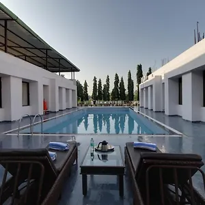 Fateh & Resort
